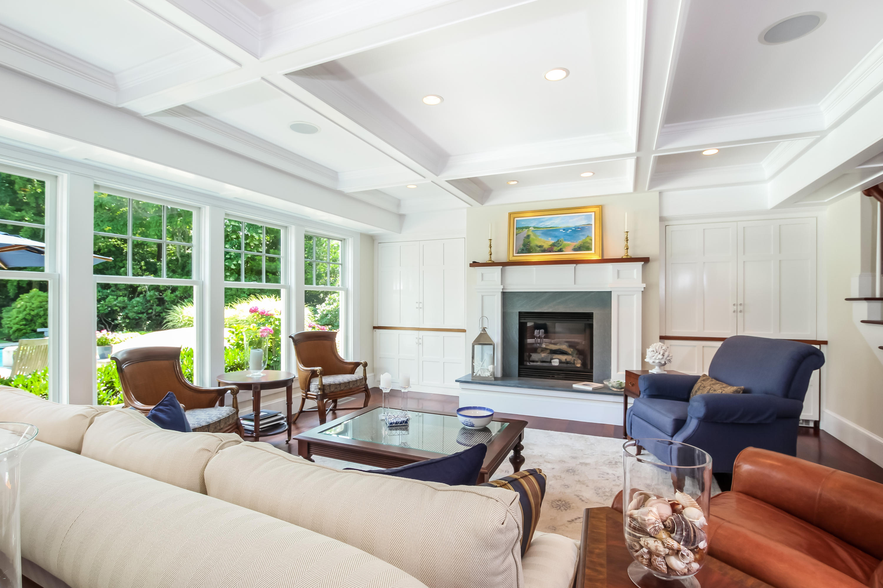 563 Scraggy Neck Road Cataumet, MA 02534 - Photo 6 of 35 Living room