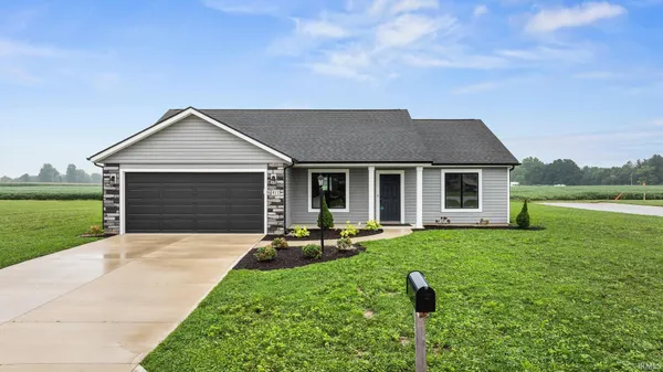 $299,900 | 411 Cottonwood Court, Bluffton, IN 46714