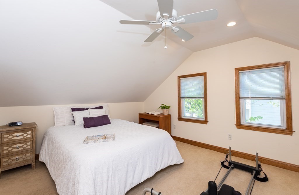 7 Maple Street, Unit 7 Reading, MA 01867 - Photo 22 of 40