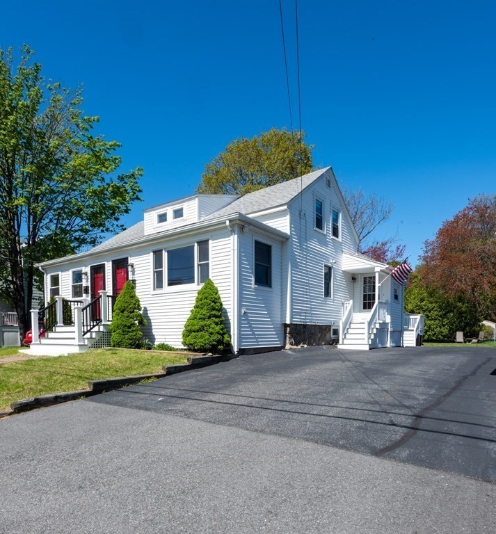 7 Maple Street, Unit 7 Reading, MA 01867 - Photo 3 of 40