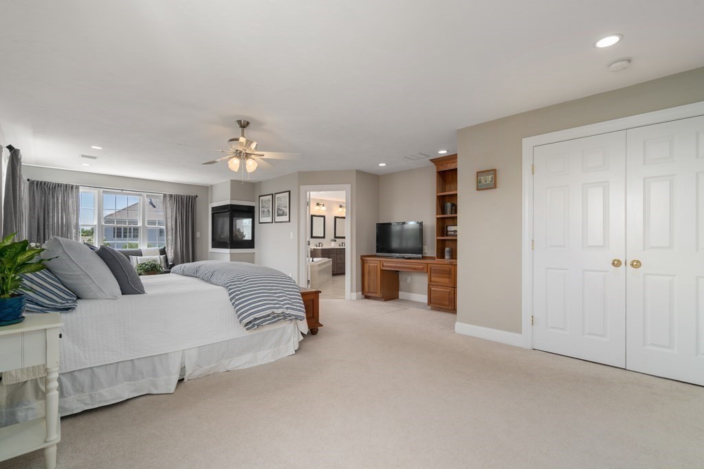 28 Mohawk Path Holliston, MA 01746 - Photo 17 of 35 Gallery Image 17