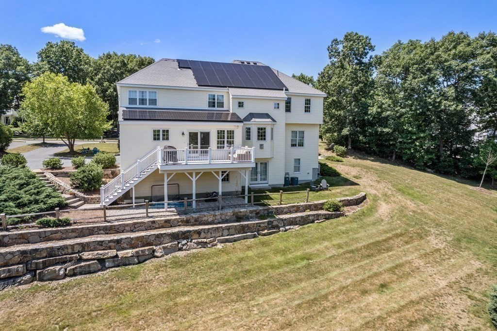 28 Mohawk Path Holliston, MA 01746 - Photo 32 of 35 Gallery Image 32