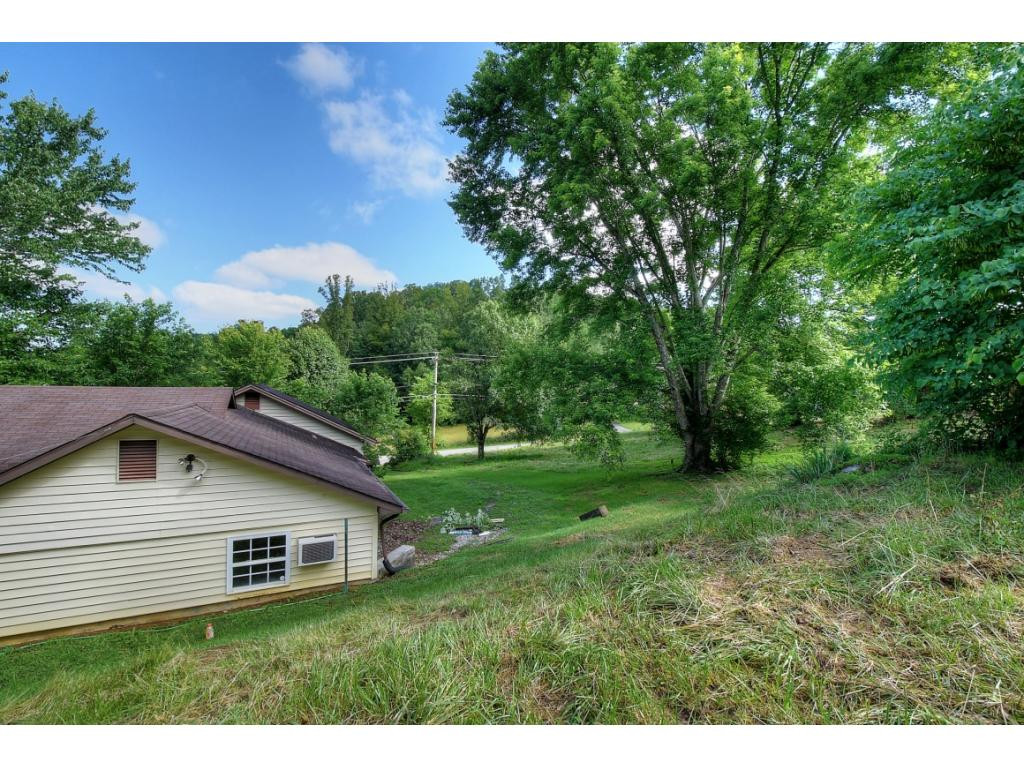 1585 Powder Branch Road Johnson City, TN 37601 - Photo 27 of 30 Photo 27