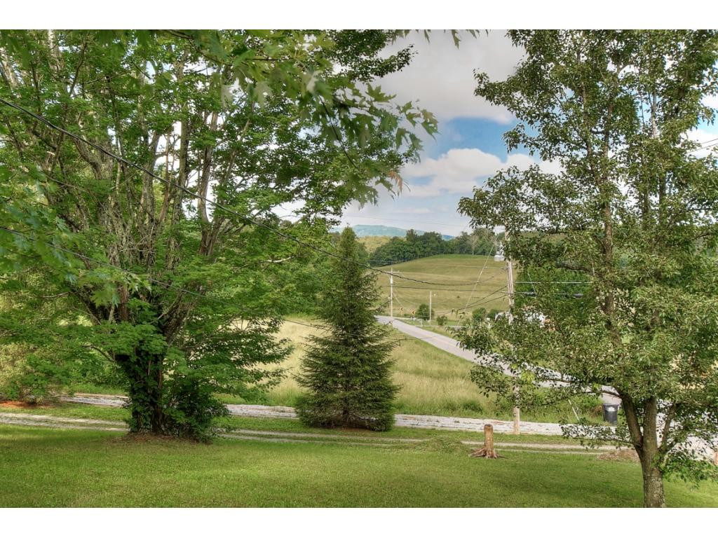 1585 Powder Branch Road Johnson City, TN 37601 - Photo 6 of 30 Photo 6
