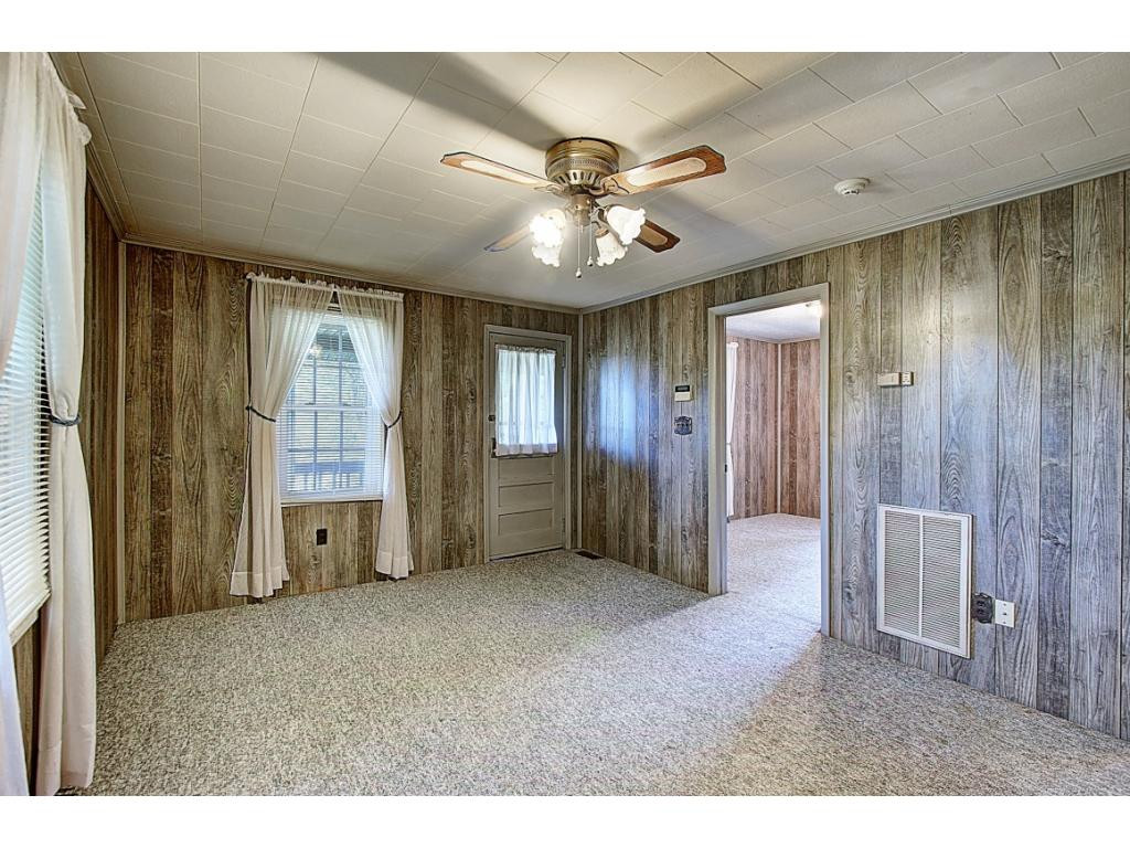 1585 Powder Branch Road Johnson City, TN 37601 - Photo 7 of 30 Photo 7