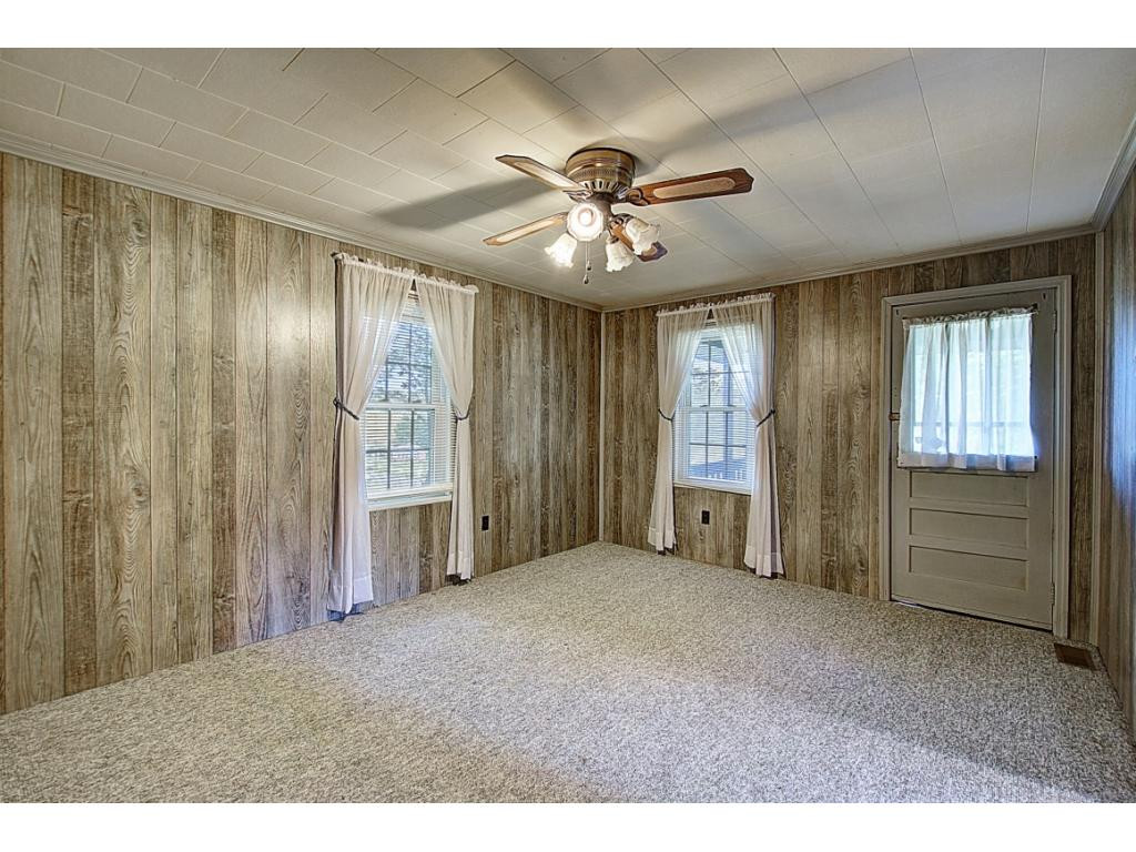 1585 Powder Branch Road Johnson City, TN 37601 - Photo 8 of 30 Photo 8