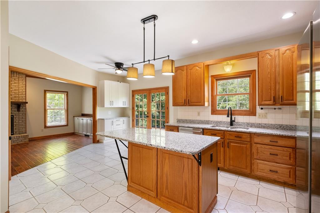202 Warren Road Warrendale, PA 15086 - Photo 17 of 36 Gallery Image 17