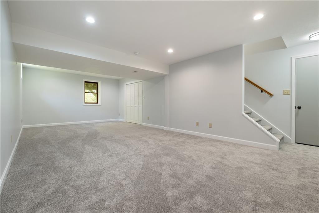 202 Warren Road Warrendale, PA 15086 - Photo 32 of 36 Gallery Image 32