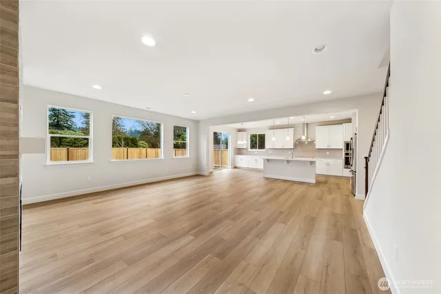 $999,990 | 2213 Oak Court, Unit 11, Milton, WA 98354