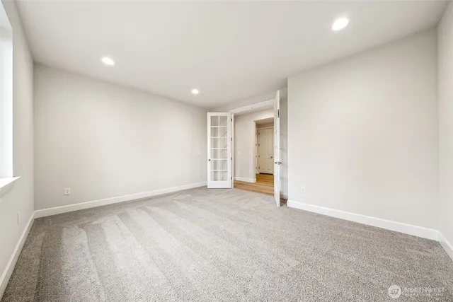 $999,990 | 2213 Oak Court, Unit 11, Milton, WA 98354