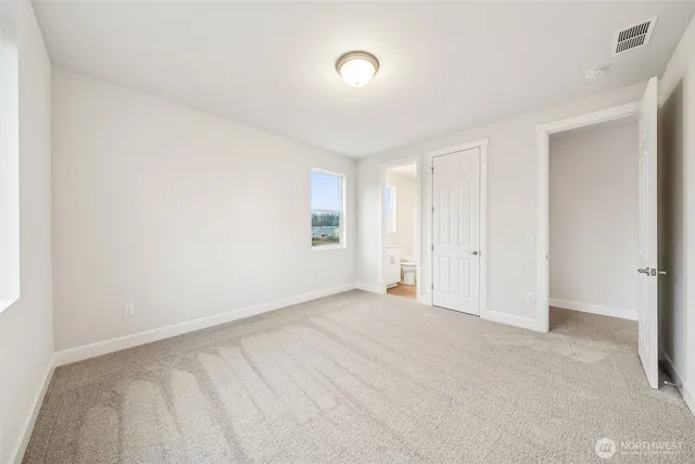 $999,990 | 2213 Oak Court, Unit 11, Milton, WA 98354