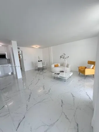 $2,900 | 1100 Alton Road, Unit 5B, Miami Beach, FL 33139