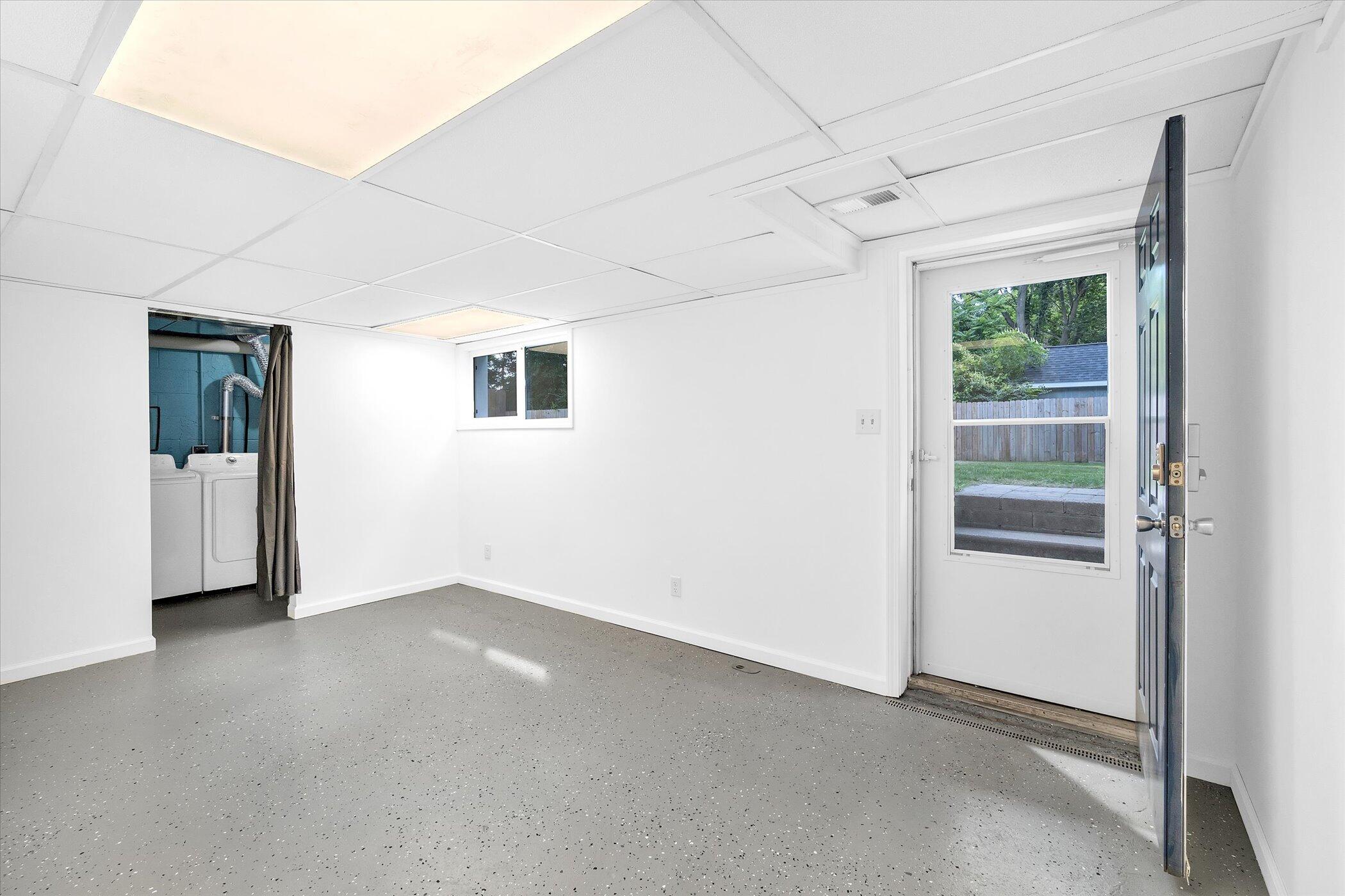 4780 Draper Road Jackson, MI 49203 - Photo 39 of 50 39-4780-Draper-Rd-WindowStill-Real-Estat