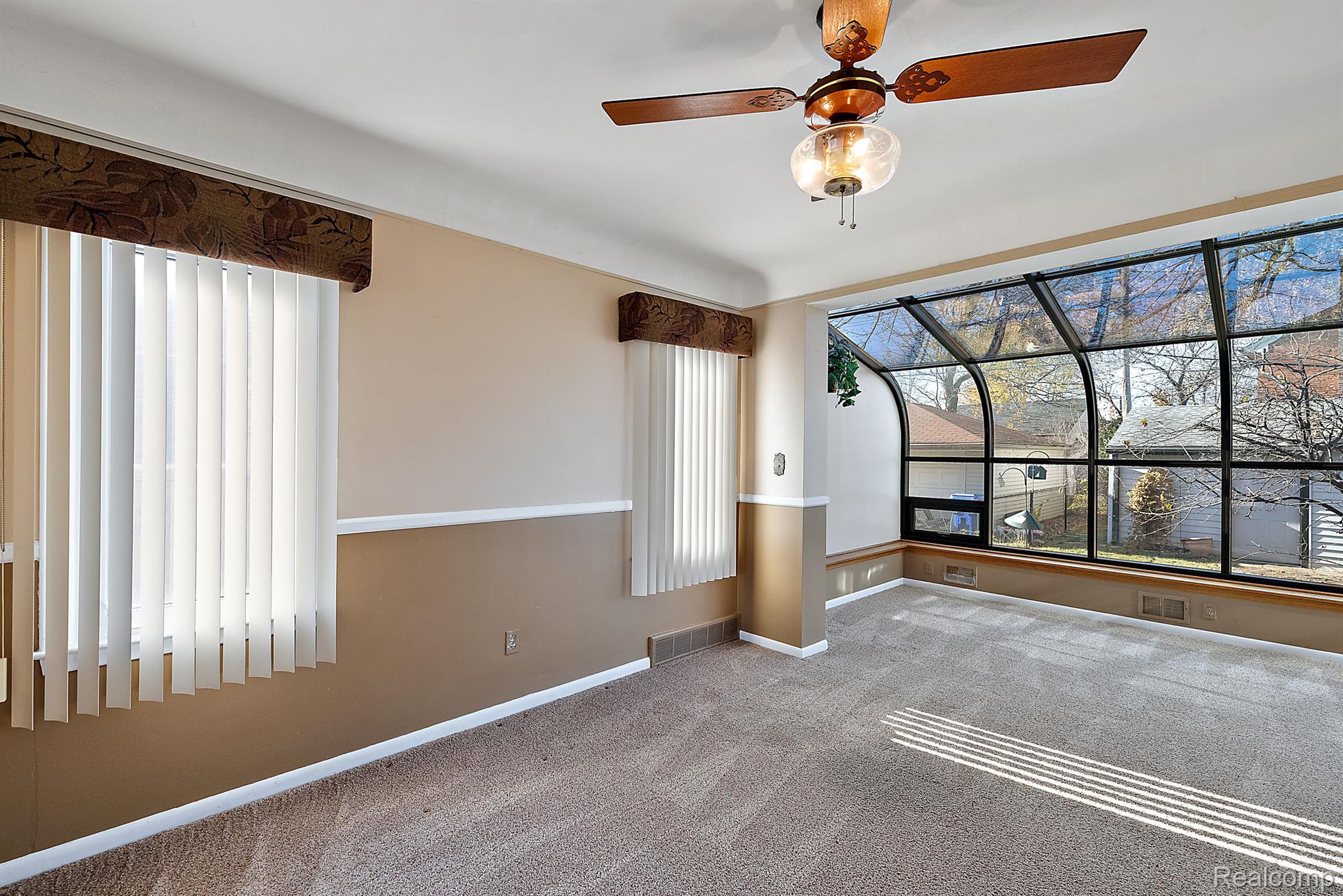 31245 Kelly Road Fraser, MI 48026 - Photo 9 of 36 Gallery Image 9