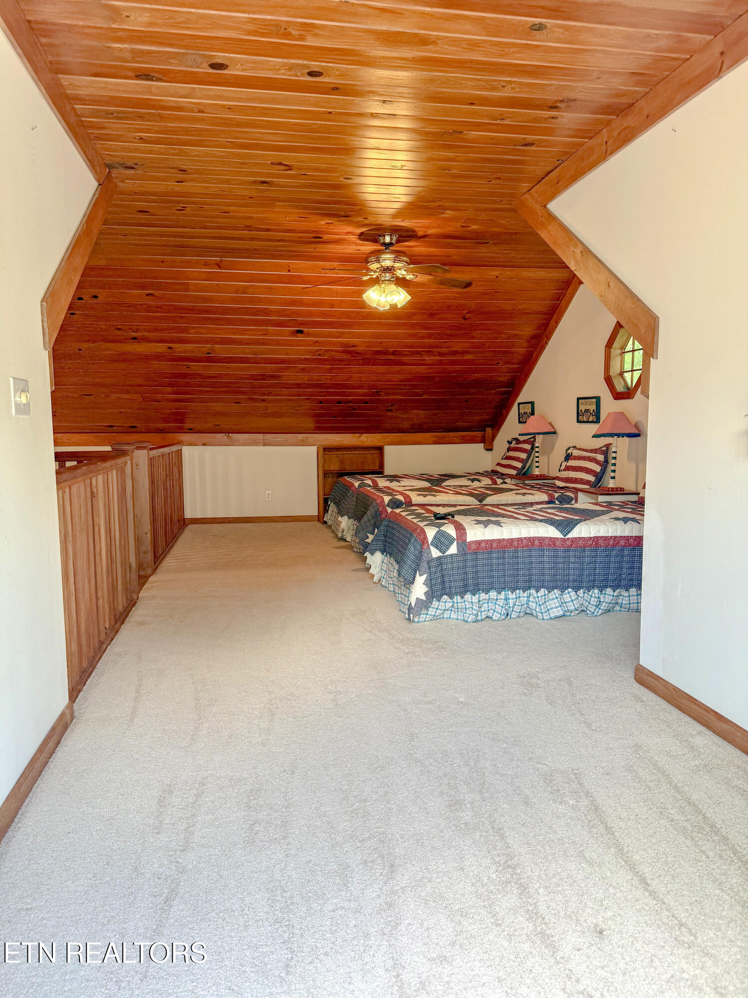 676 Sunny Point Road Baxter, TN 38544 - Photo 19 of 38 Loft Area