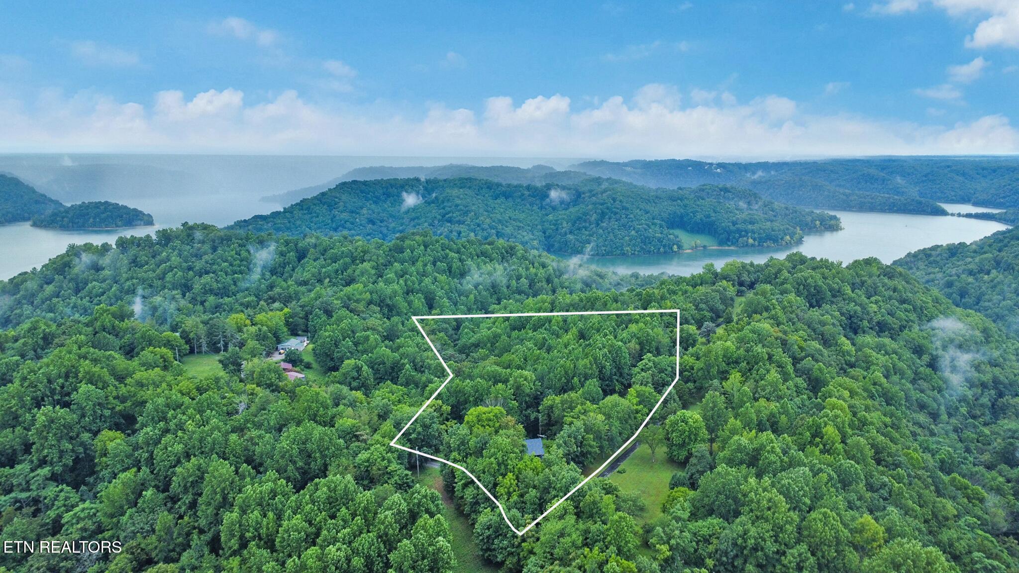 676 Sunny Point Road Baxter, TN 38544 - Photo 32 of 38 IMG_9892