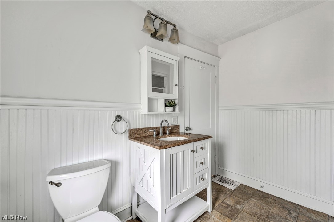 1005 Englewood Road Cleveland Heights, OH 44121 - Photo 27 of 46
