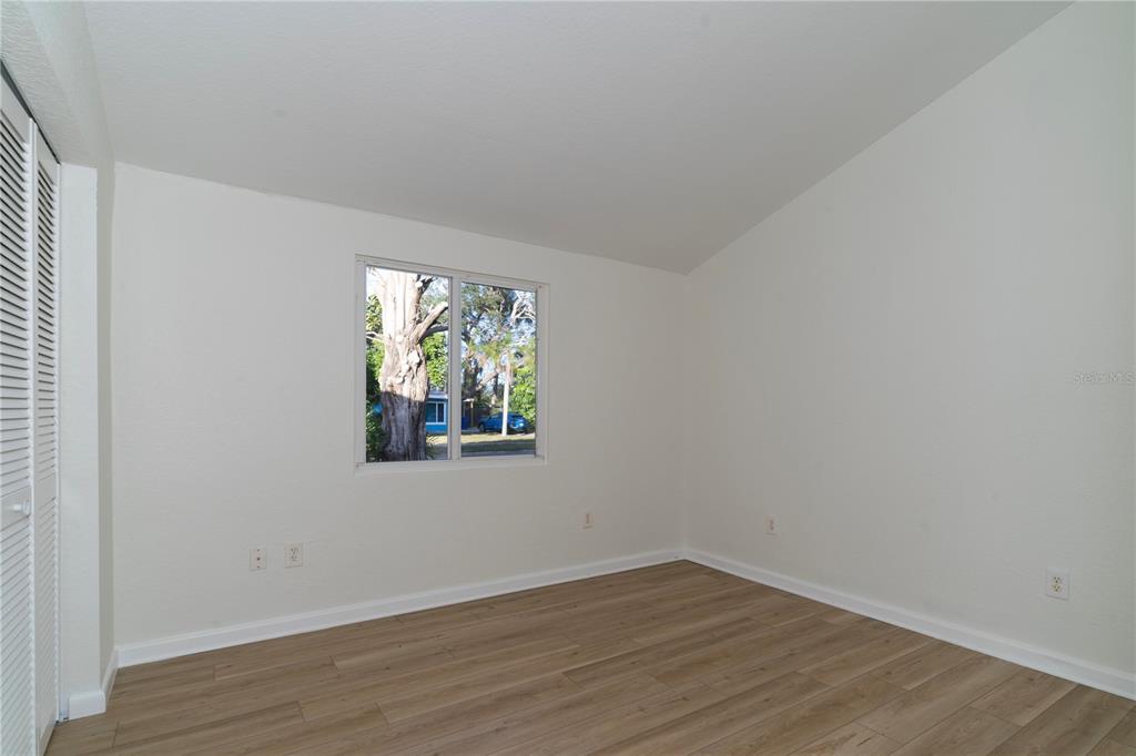 1395 Davis Road Dunedin, FL 34698 - Photo 28 of 32 Gallery Image 28