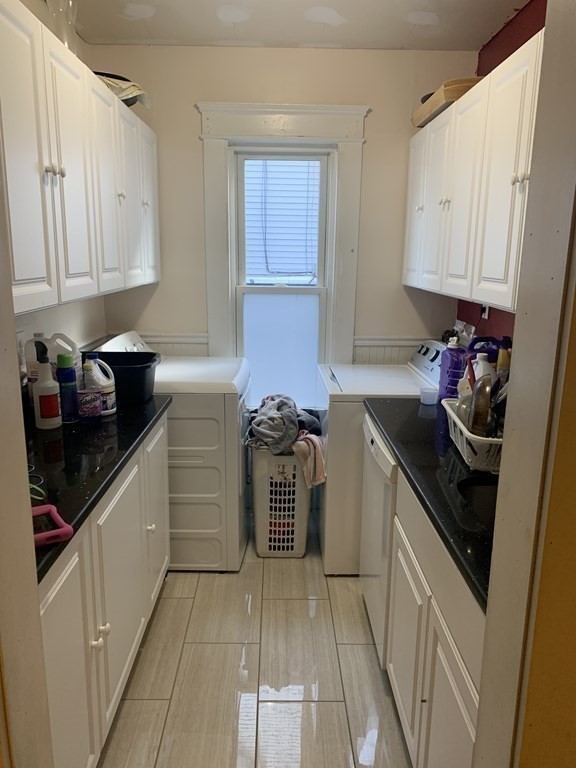 25 Canton Street Lowell, MA 01851 - Photo 11 of 42