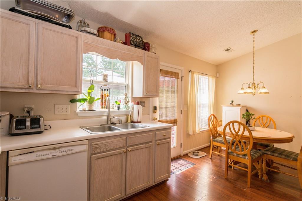 2926 WaterStone Loop High Point, NC 27265 - Photo 14 of 24