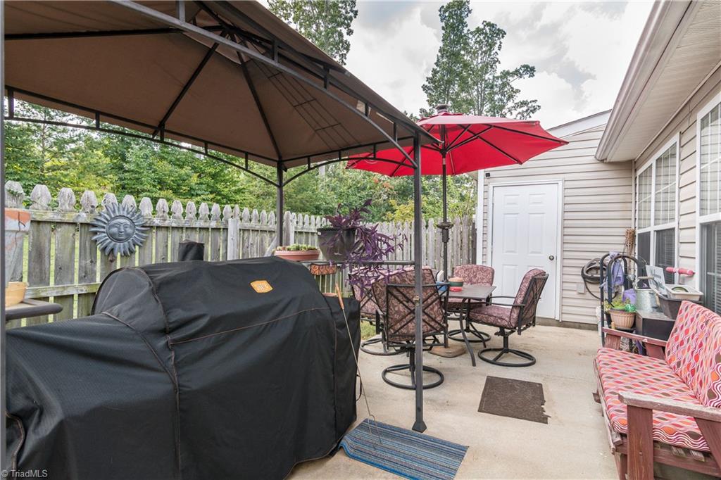2926 WaterStone Loop High Point, NC 27265 - Photo 3 of 24