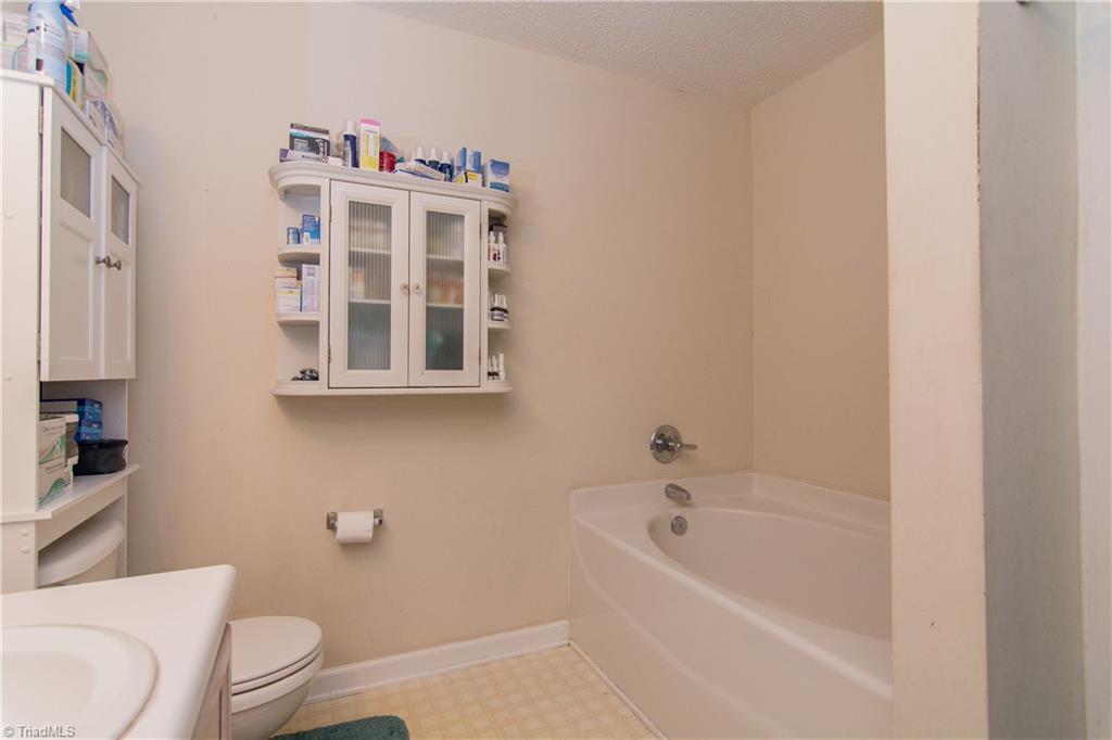 2926 WaterStone Loop High Point, NC 27265 - Photo 23 of 24