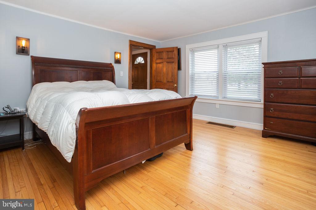 1827 Johnson Road Chambersburg, PA 17202 - Photo 12 of 37 Gallery Image 12