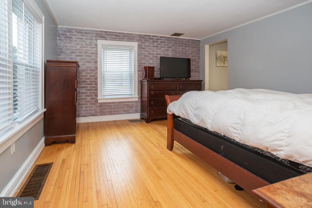 1827 Johnson Road Chambersburg, PA 17202 - Photo 13 of 37 Gallery Image 13