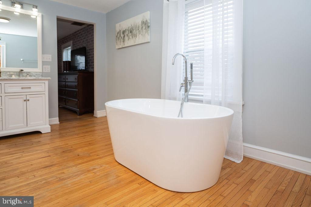 1827 Johnson Road Chambersburg, PA 17202 - Photo 15 of 37 Gallery Image 15
