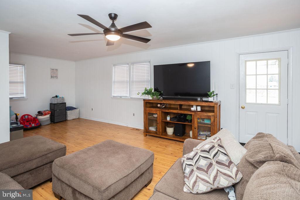 1827 Johnson Road Chambersburg, PA 17202 - Photo 19 of 37 Gallery Image 19