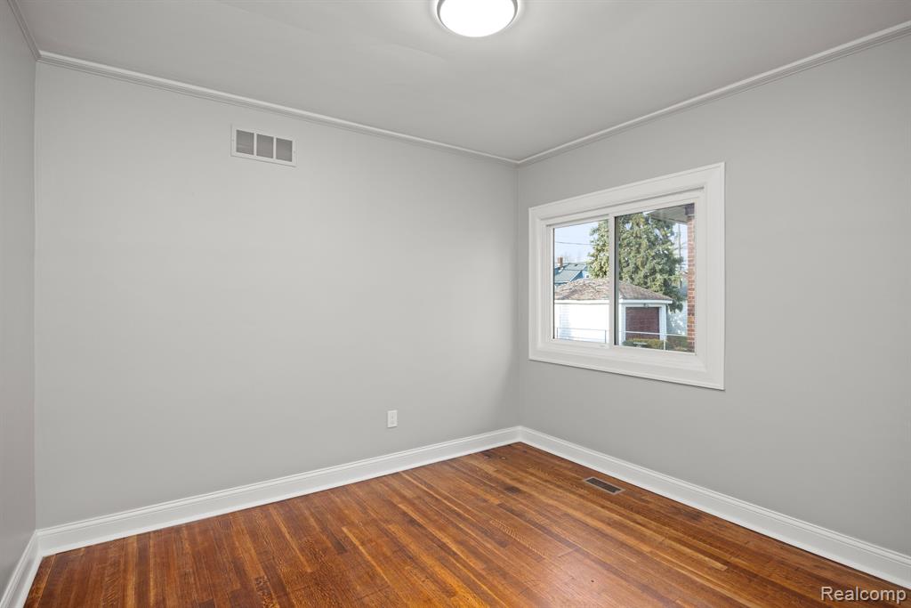 1415 Nottingham Road Grosse Pointe Park, MI 48230 - Photo 27 of 64