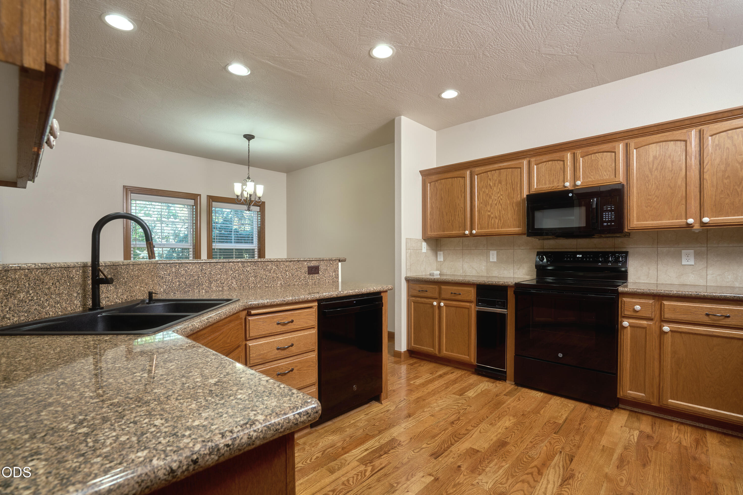 238 Fieldbrook Court Medford, OR 97504 - Photo 21 of 61
