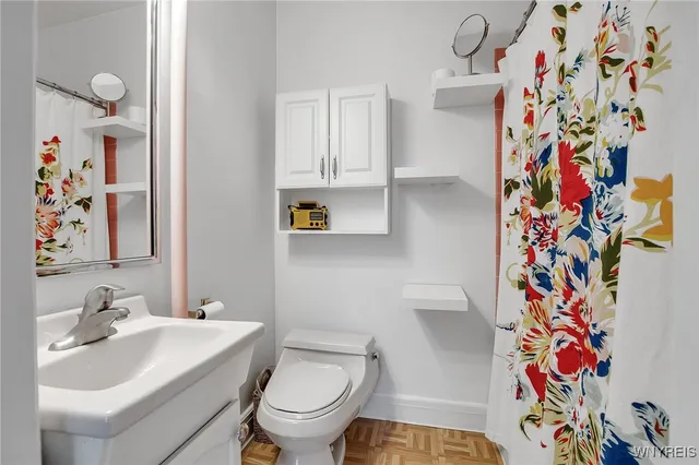 $589,900 | 704 Auburn Avenue, Buffalo, NY 14222