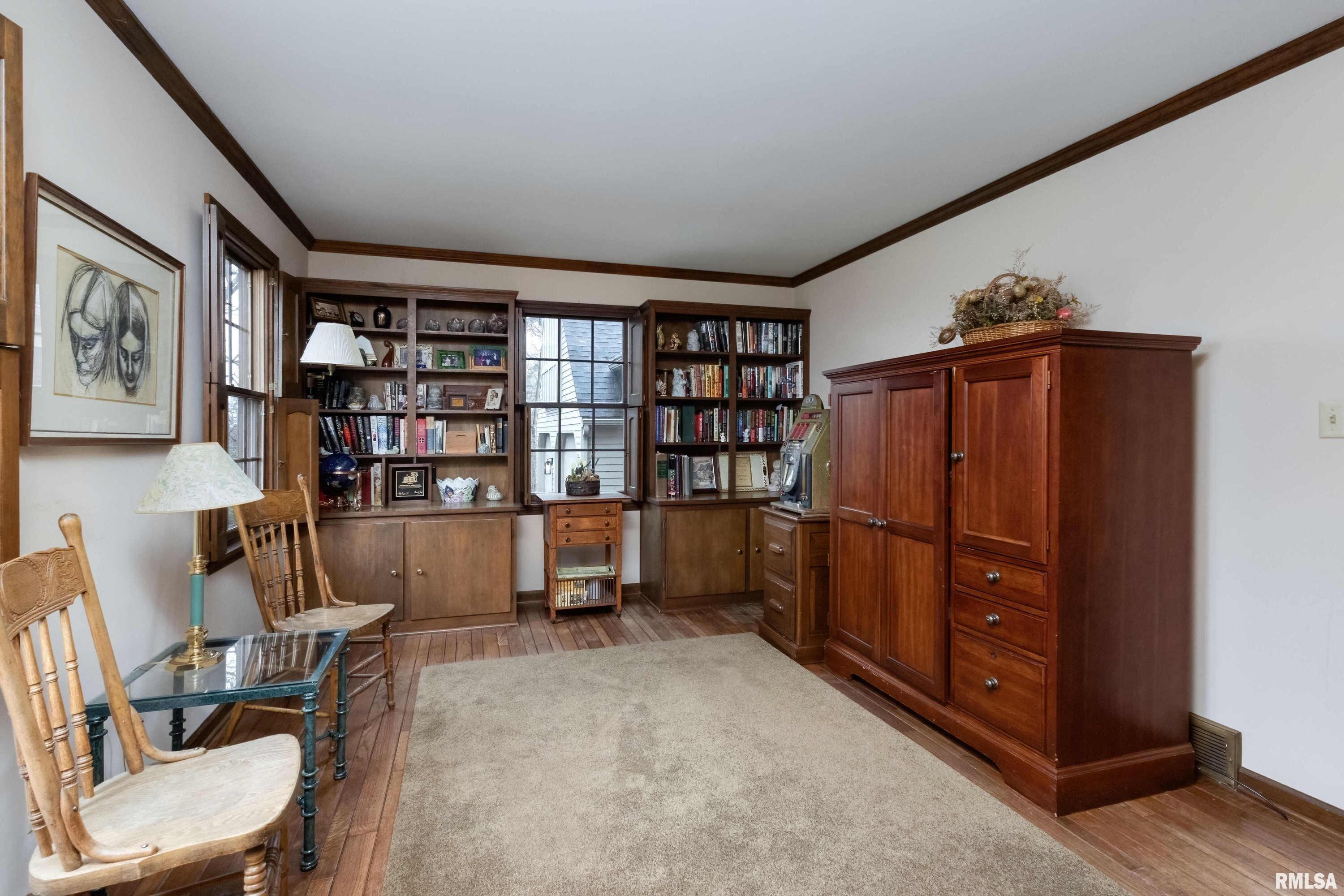 2221 Forest Road Davenport, IA 52803 - Photo 11 of 43 Gallery Image 11