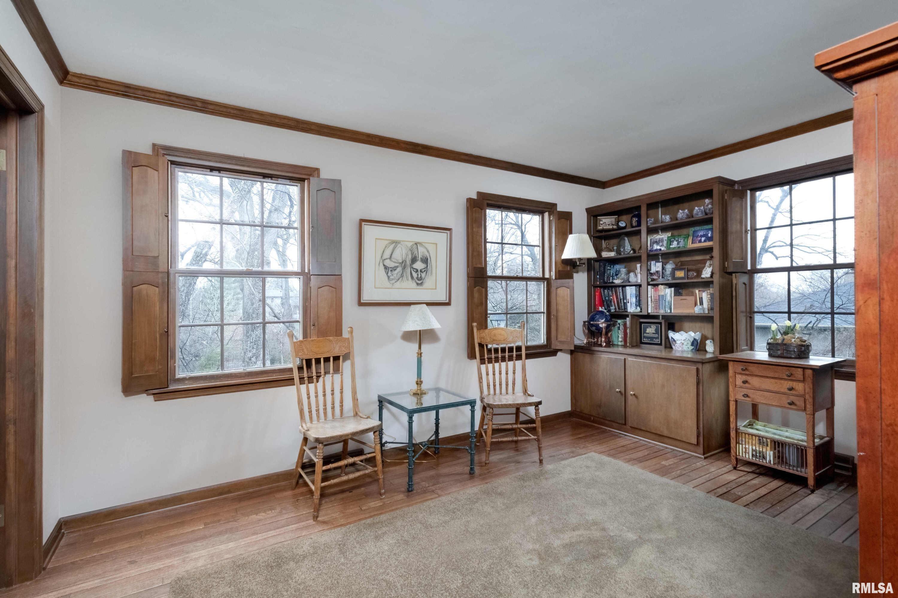 2221 Forest Road Davenport, IA 52803 - Photo 12 of 43 Gallery Image 12
