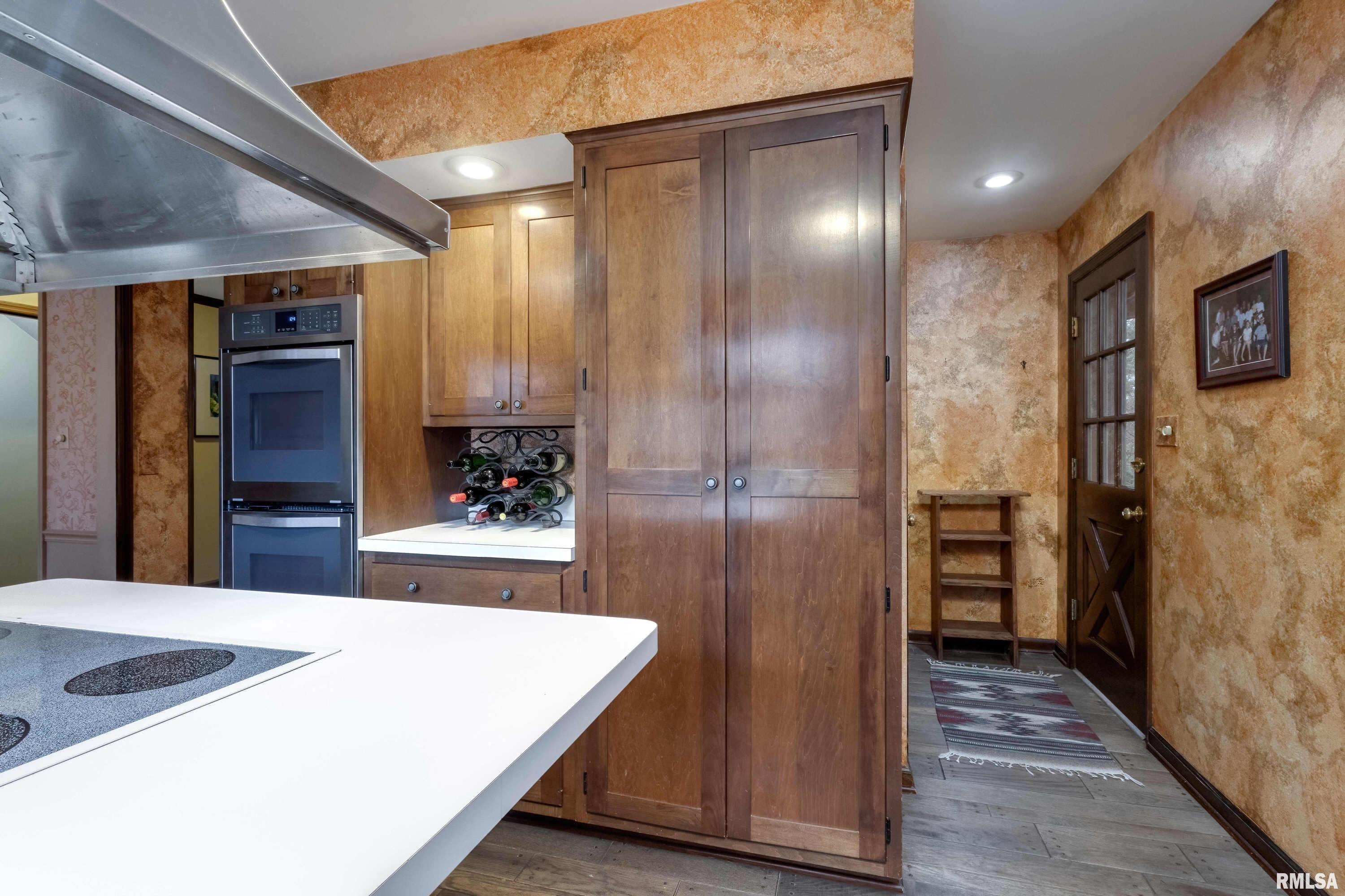 2221 Forest Road Davenport, IA 52803 - Photo 16 of 43 Gallery Image 16