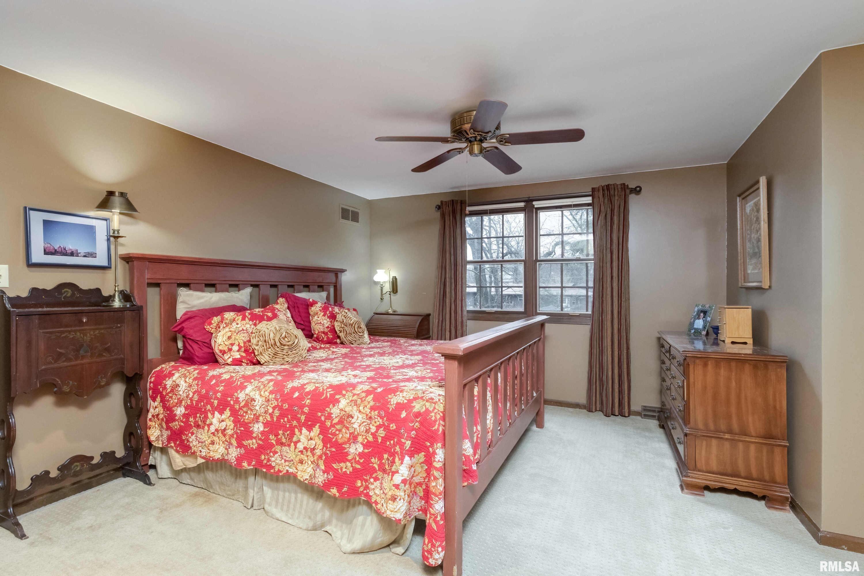 2221 Forest Road Davenport, IA 52803 - Photo 27 of 43 Gallery Image 27