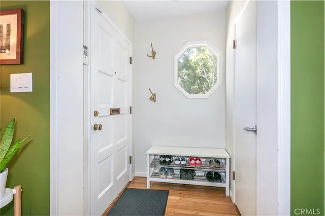 $1,685,000 | 301 South Sunset Canyon Drive, Burbank, CA 91501