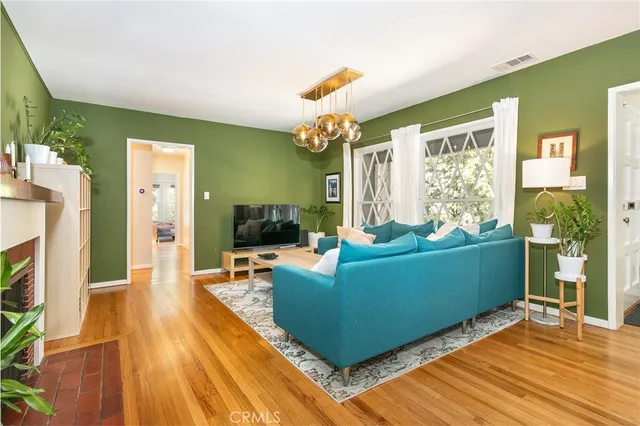 $1,685,000 | 301 South Sunset Canyon Drive, Burbank, CA 91501