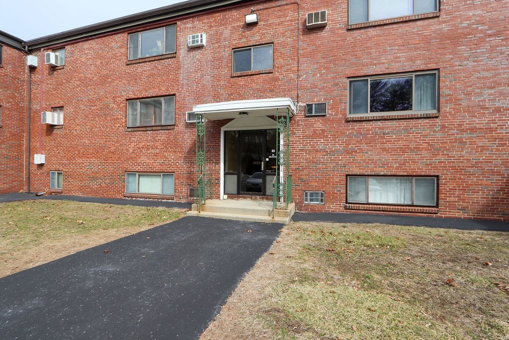 69 Nicholas Road, Unit 69I Framingham, MA 01701 - Photo 2 of 9 Gallery Image 2