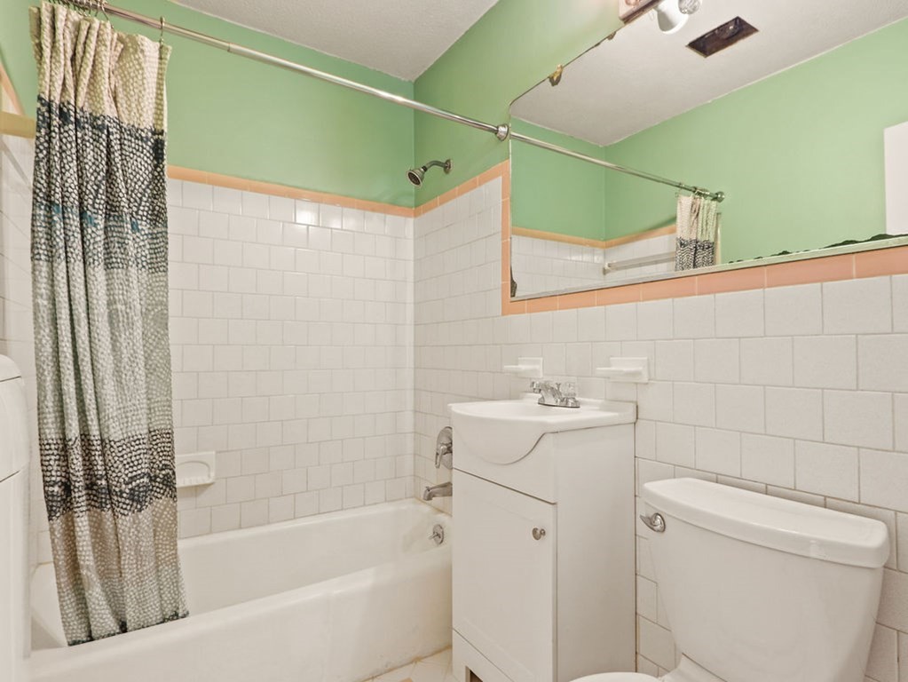 69 Nicholas Road, Unit 69I Framingham, MA 01701 - Photo 5 of 9 Gallery Image 5