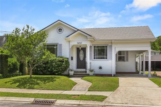 $2,500 | 5652 General Haig Street, New Orleans, LA 70124