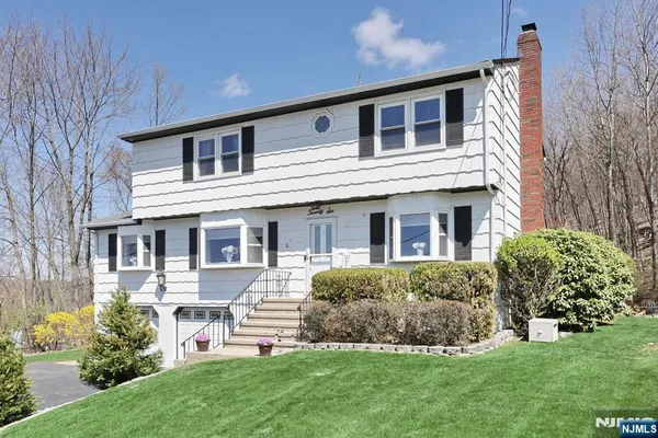 $699,900 | 26 Scrivani Drive, Wanaque, NJ 07465