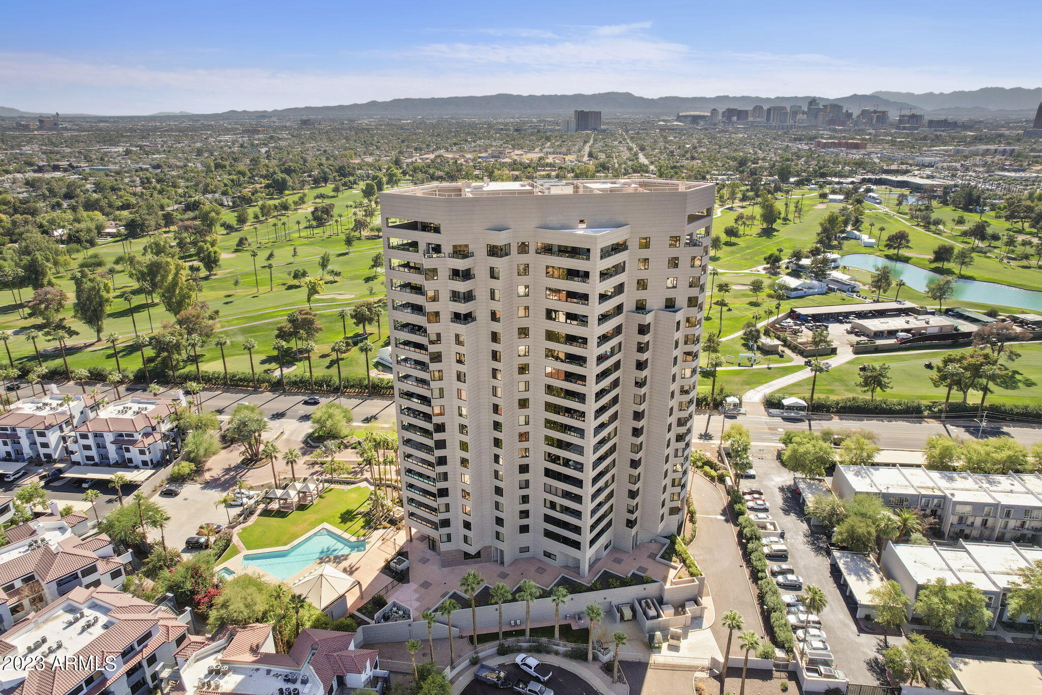 1040 East Osborn Road, Unit 603 Phoenix, AZ 85014 - Photo 30 of 42 13-web-or-mls-1040-e-osborn-rd