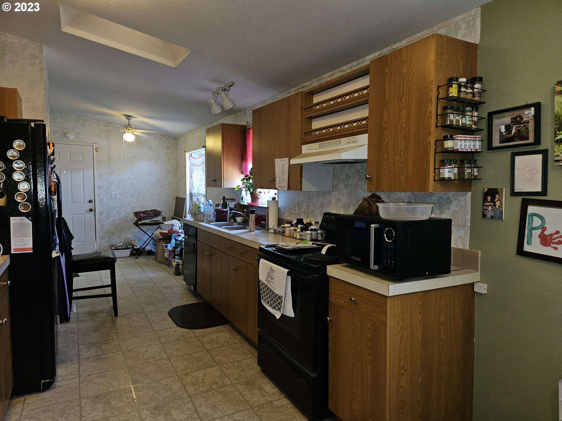1640 Winston Section Road Winston, OR 97496 - Photo 13 of 20 Gallery Image 13