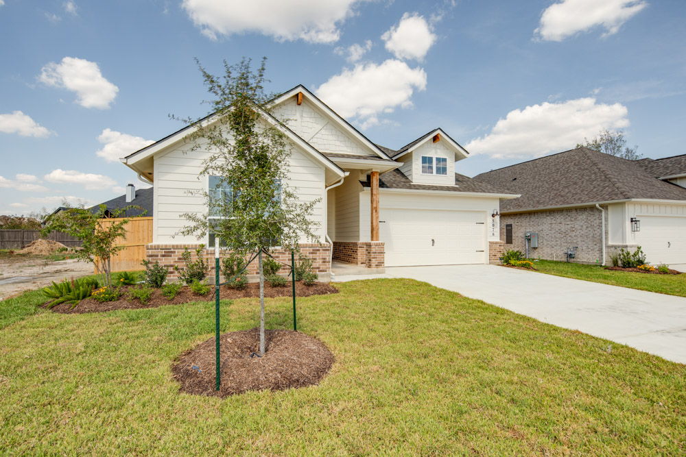 5076 Acadia Loop Bryan, TX 77802 - Photo 3 of 44 Gallery Image 3