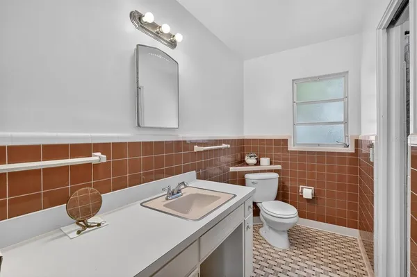 $325,000 | 436 North Beach Street, Ormond Beach, FL 32174