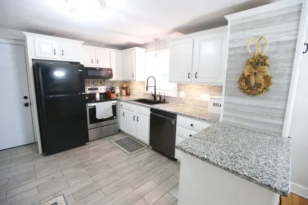 $669,900 | 56 Titicut Road, Raynham, MA 02767