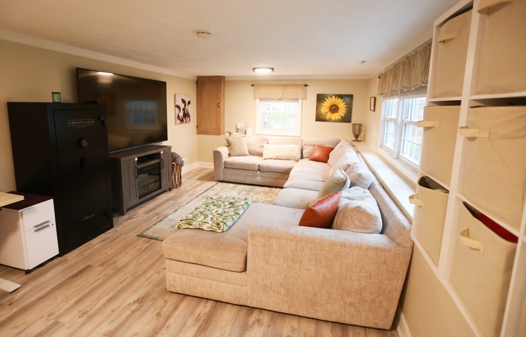 56 Titicut Road Raynham, MA 02767 - Photo 15 of 24