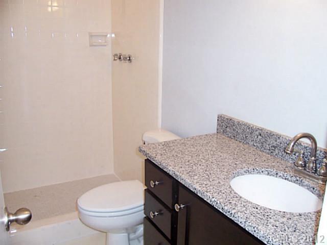 3508 Round Oak Road Charlotte, NC 28210 - Photo 11 of 16 Gallery Image 11